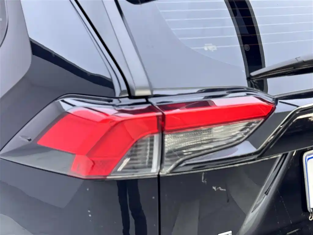 TOYOTA RAV4 RONGFANG