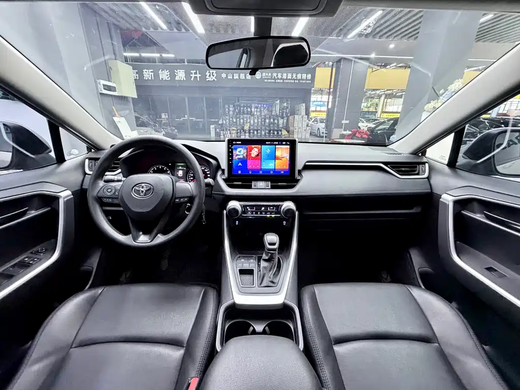 Toyota Wildlander — миниатюра 10