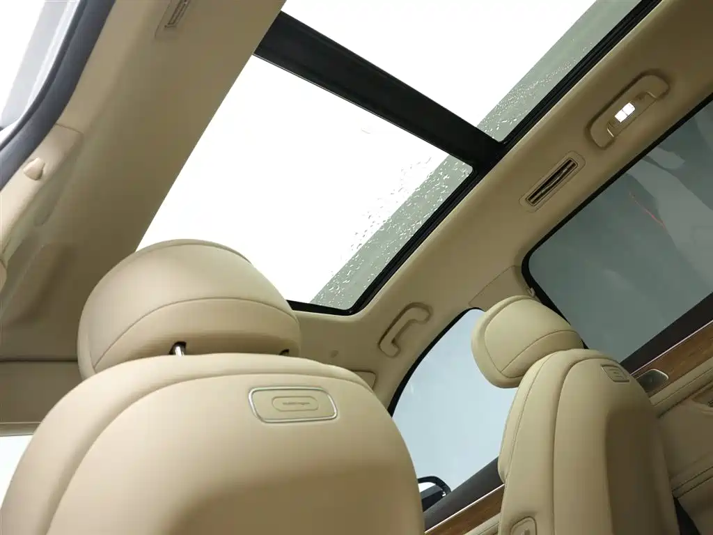 AITO ASK THE WORLD M7