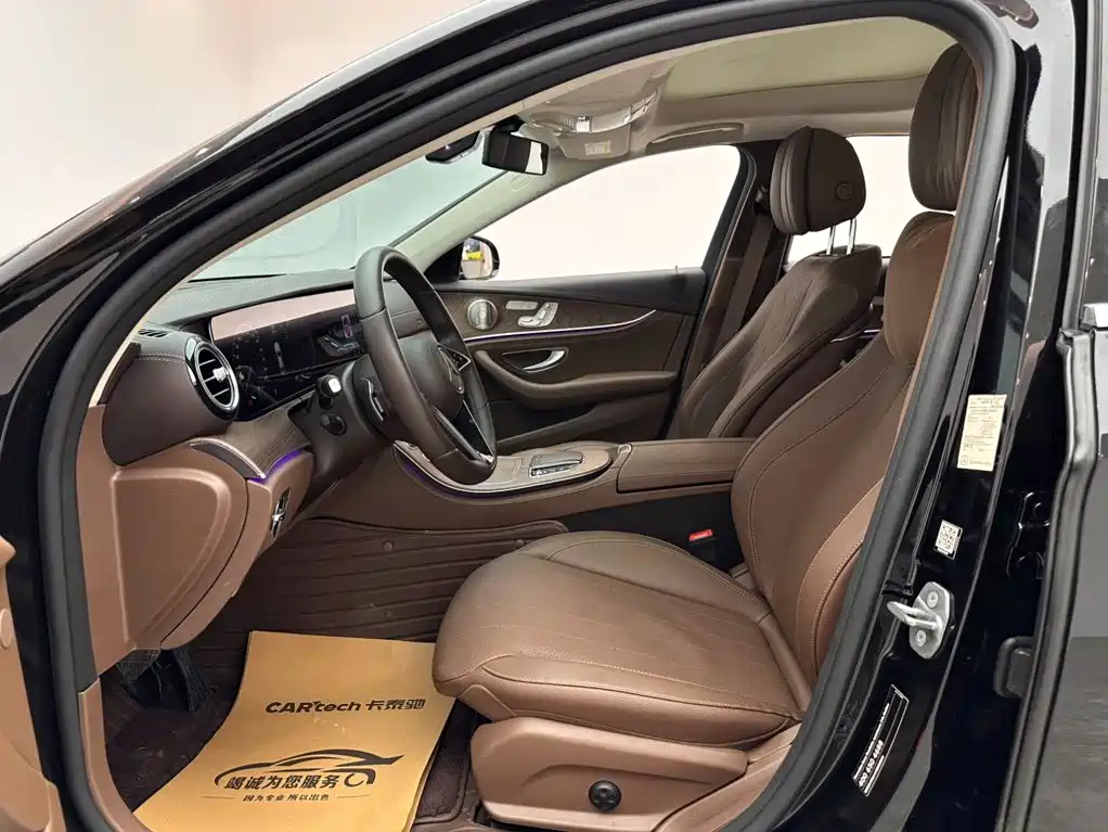 Mercedes-Benz E-Class — миниатюра 8