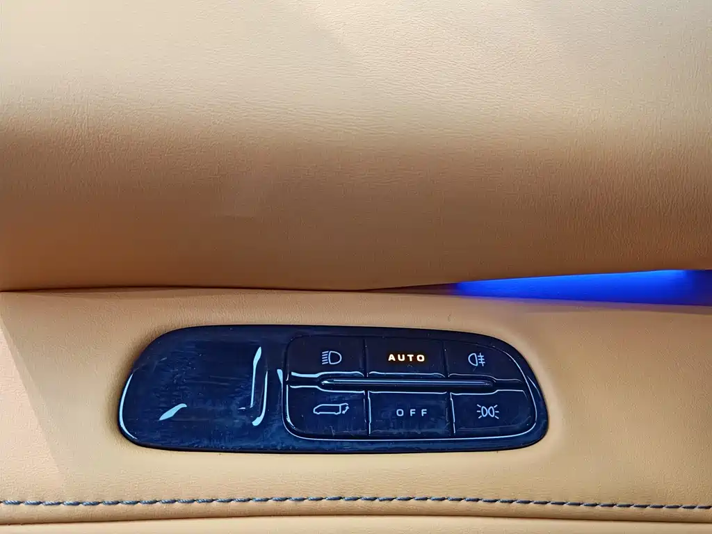 GEELY GALAXY WING TRUE L380