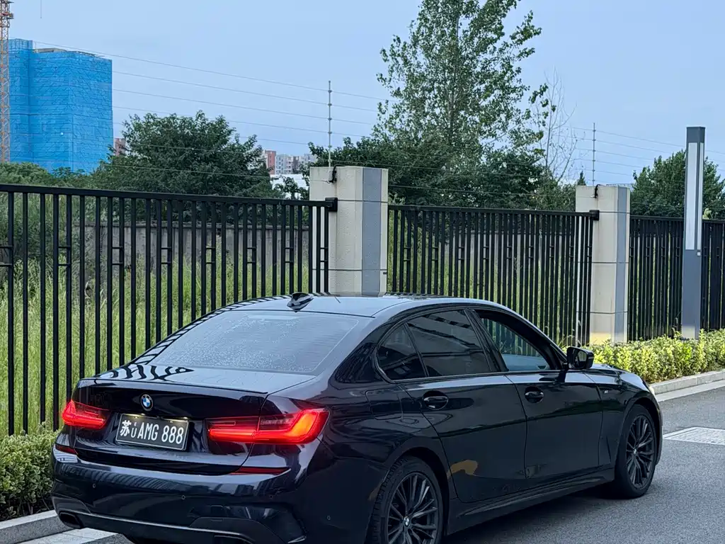 BMW 3 Series — миниатюра 11