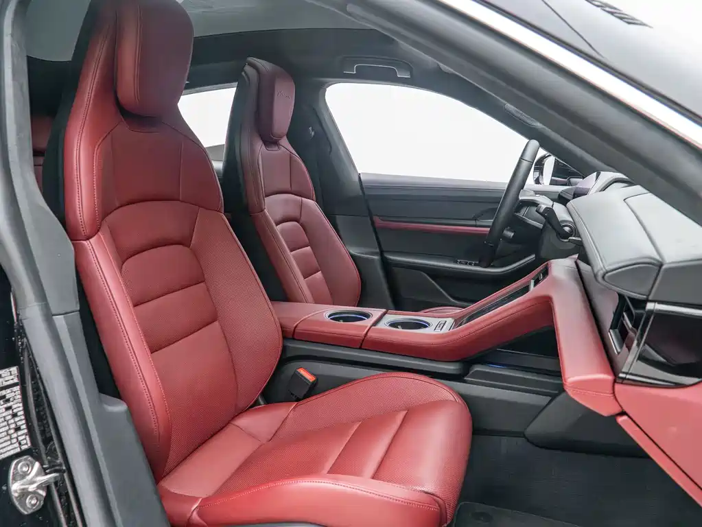 Porsche Taycan — миниатюра 16