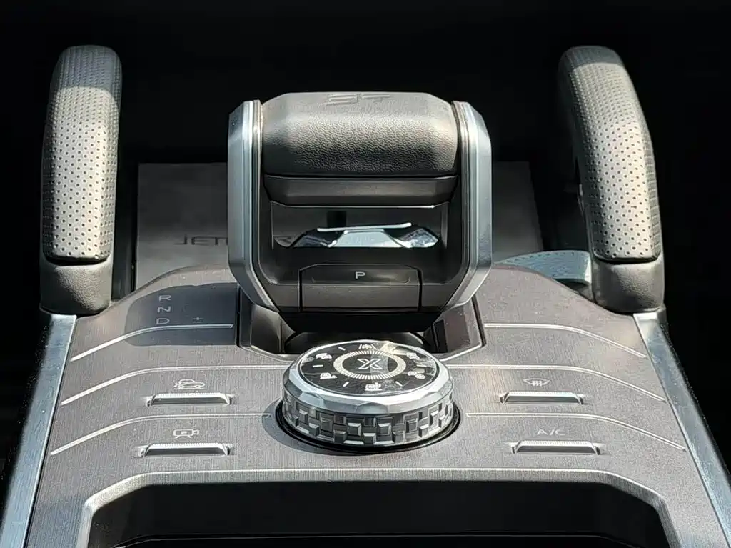Jetour Traveller — миниатюра 6