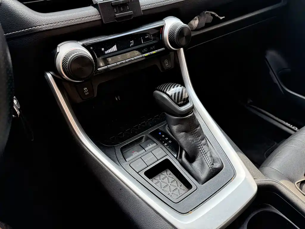 Toyota Wildlander — миниатюра 14