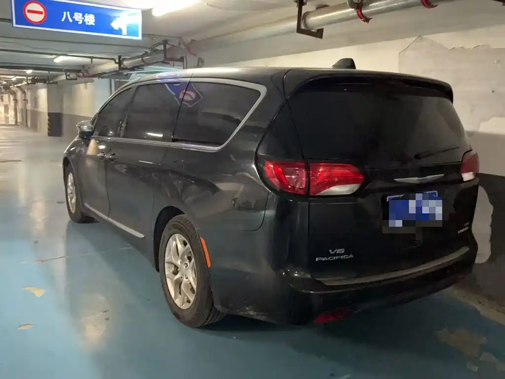 Chrysler Grand Voyager (Import) — миниатюра 6