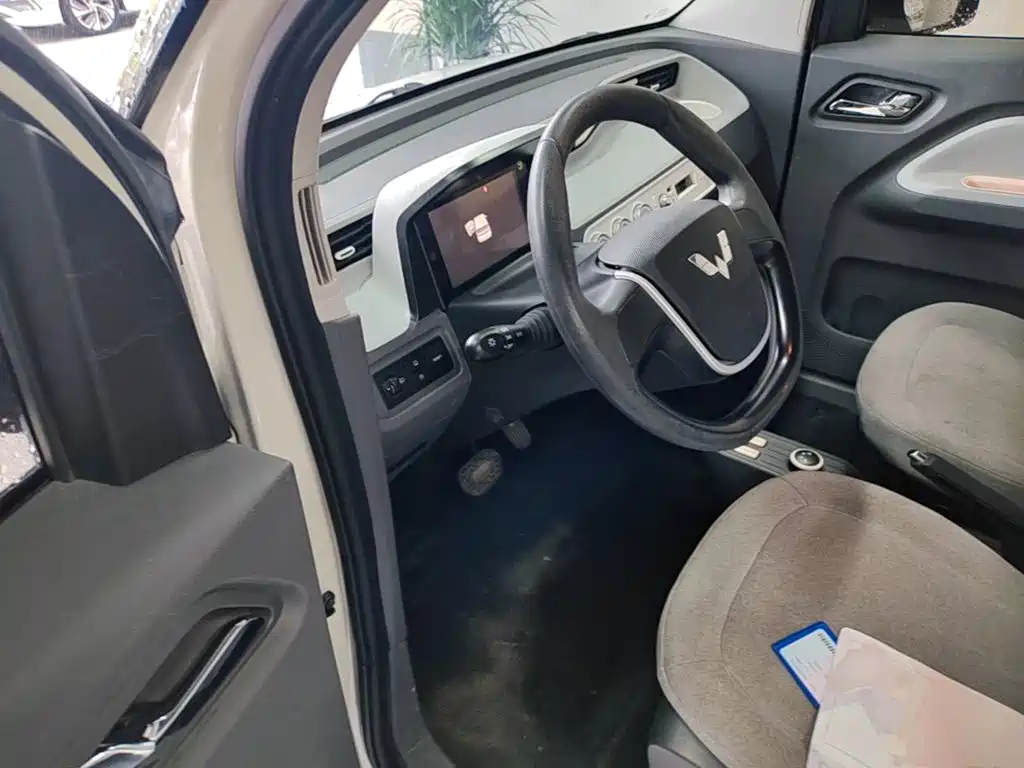 Wuling MINIEV — миниатюра 16