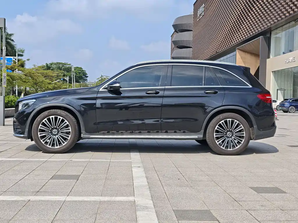 Mercedes-Benz GLC — миниатюра 9