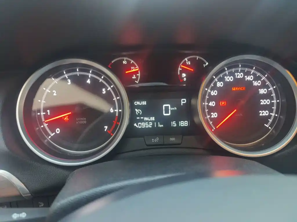 Peugeot 408 — миниатюра 7