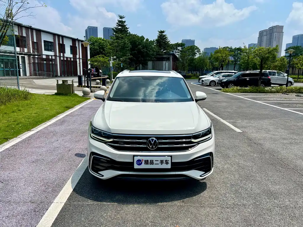 Volkswagen Tiguan X — миниатюра 2