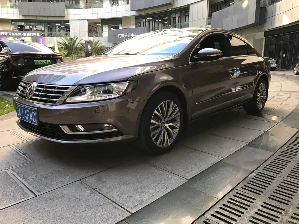 Volkswagen FAW - Passat CC CC 2013 2.0TSI