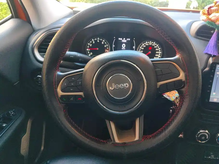 Jeep Renegade — миниатюра 15