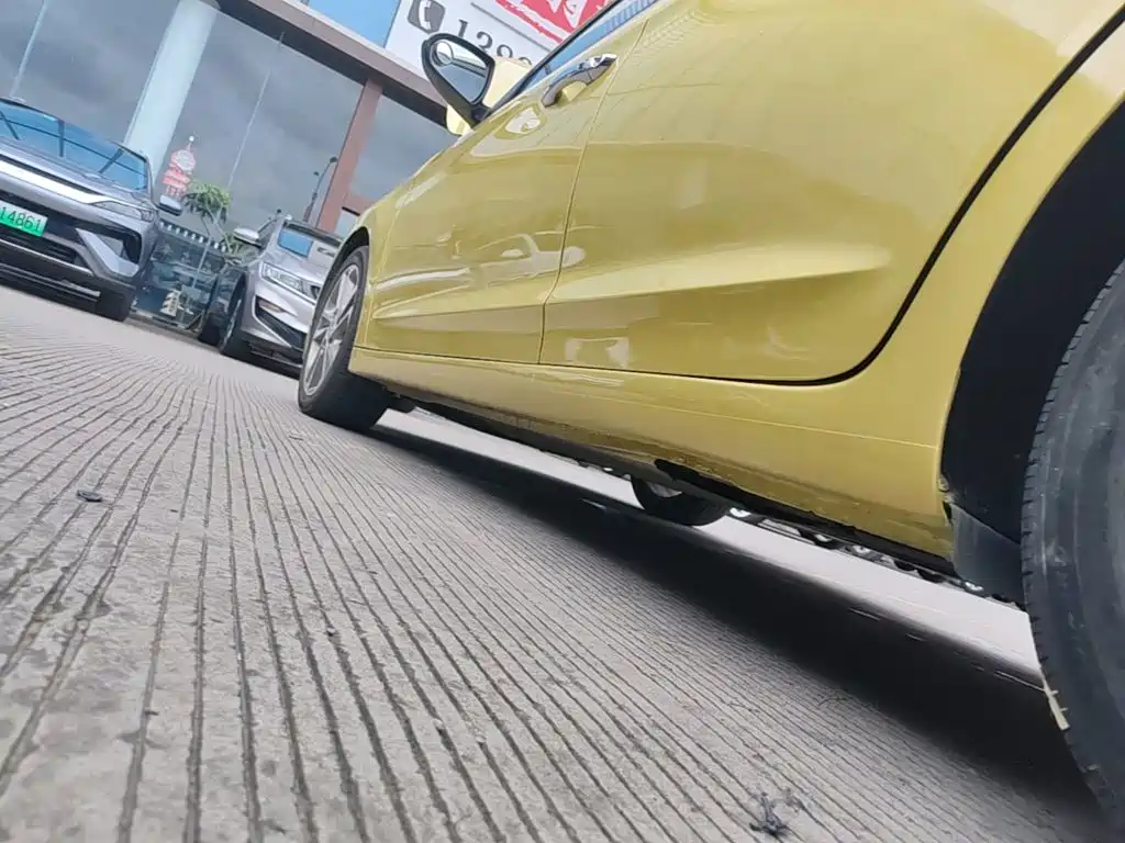 Hyundai Elantra — миниатюра 22
