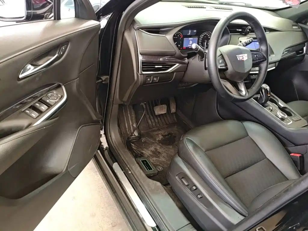 Cadillac XT4 — миниатюра 16