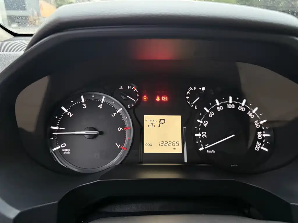 Toyota Prado (Import) — миниатюра 13