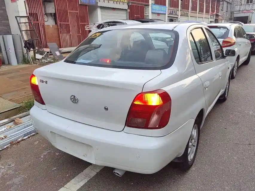 BYD Xia 2000 2000 2003 1.3L AT