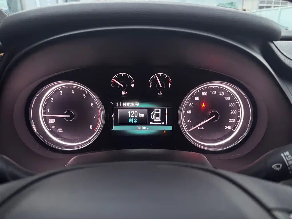 Buick LaCrosse — миниатюра 13