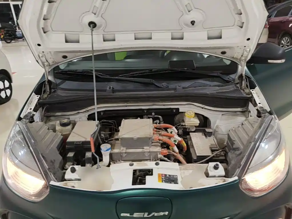 Roewe Clever — миниатюра 20