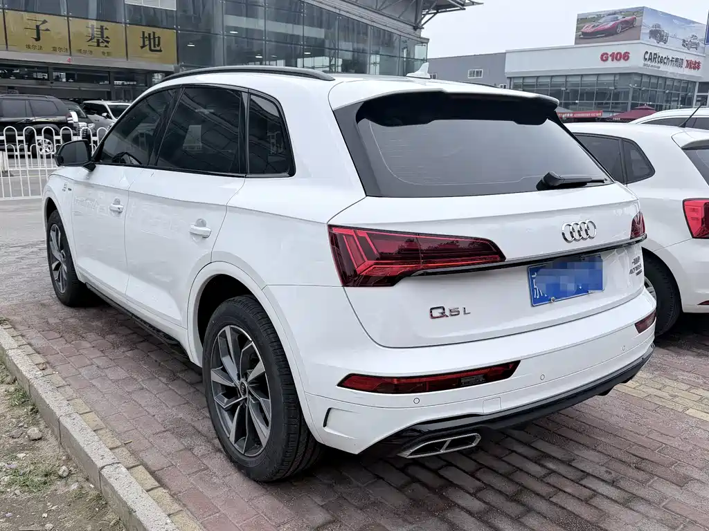 Audi Q5L 2023 40T Luxury