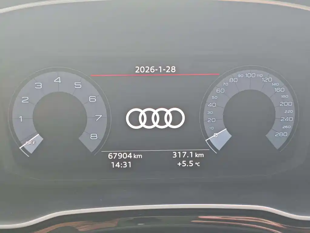 AUDI Q3