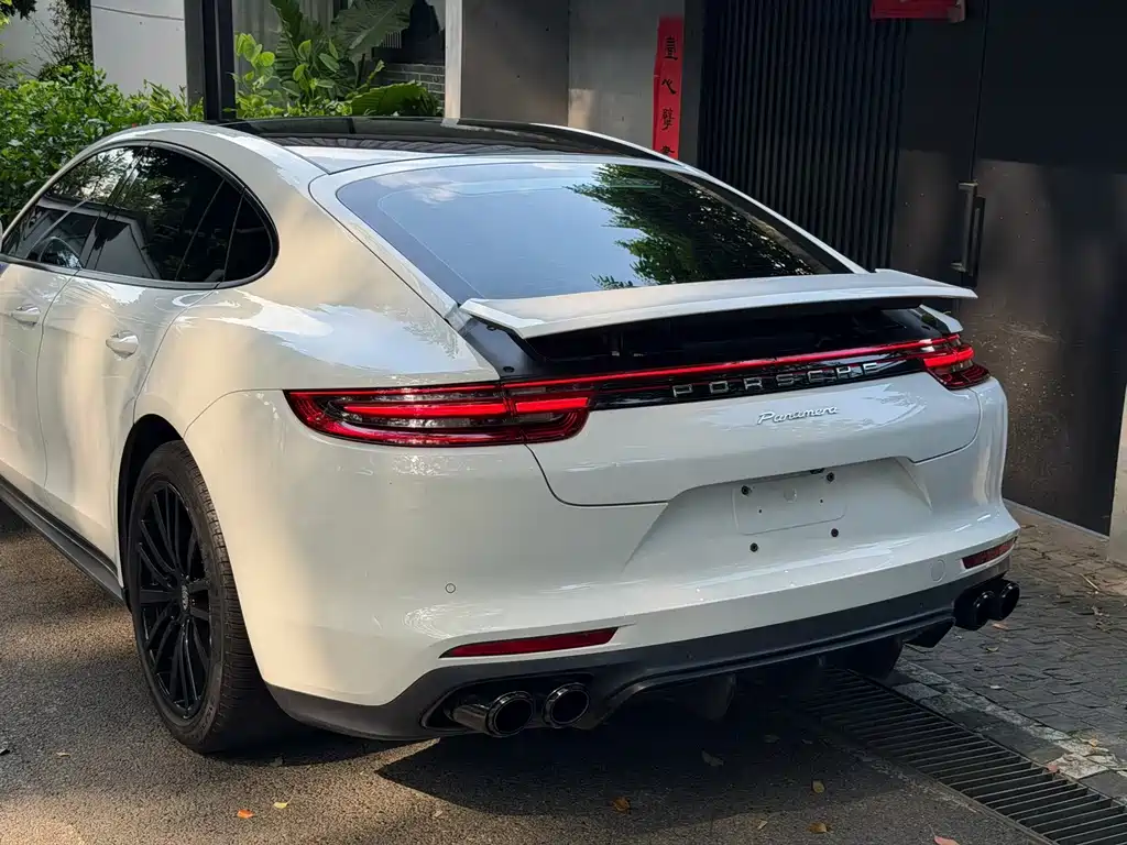 Porsche Panamera — миниатюра 7