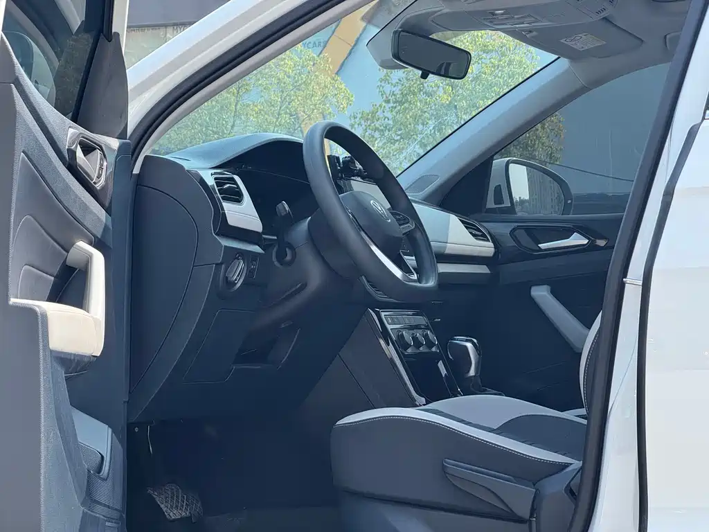 Volkswagen Tharu 2025 1.5L