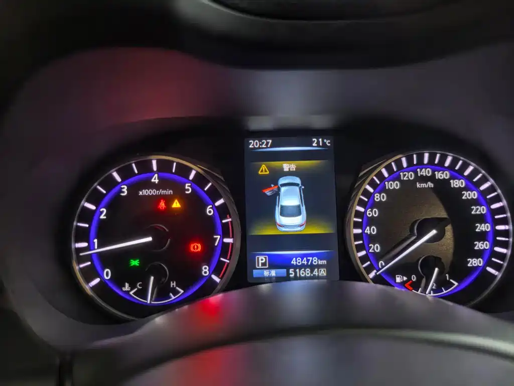 Infiniti Q50L — миниатюра 4