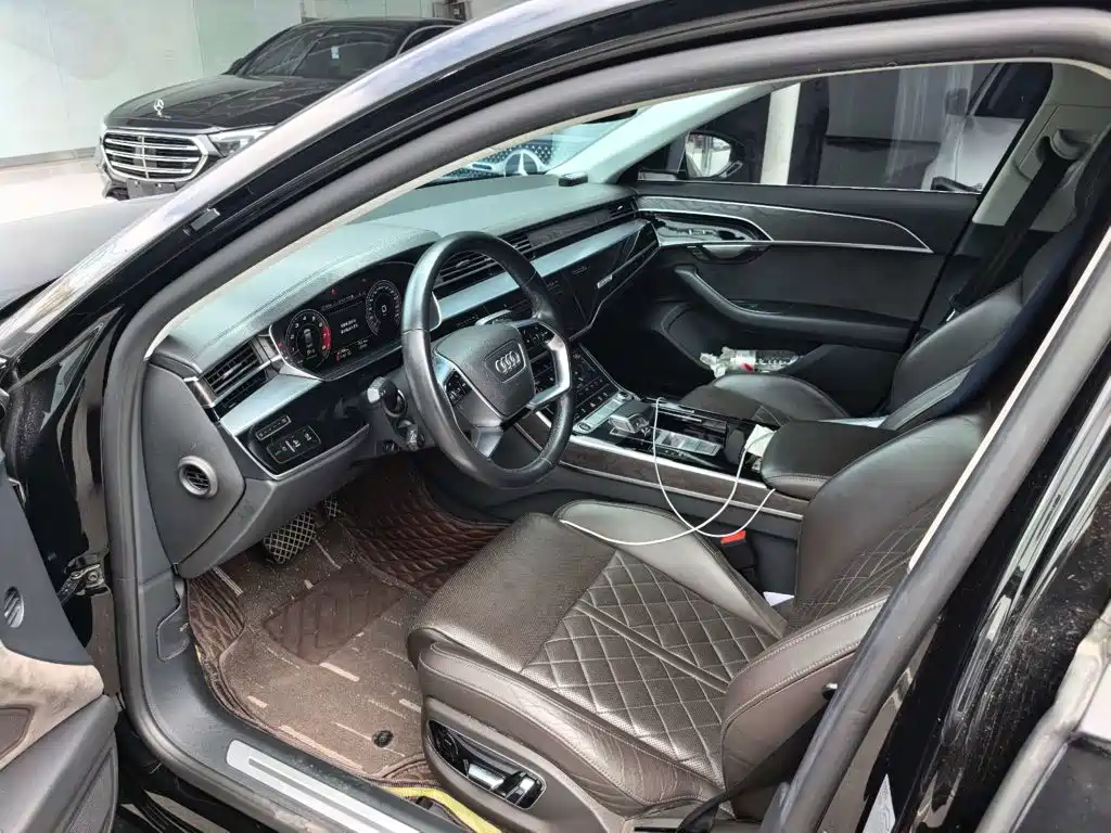 Audi A8 — миниатюра 10