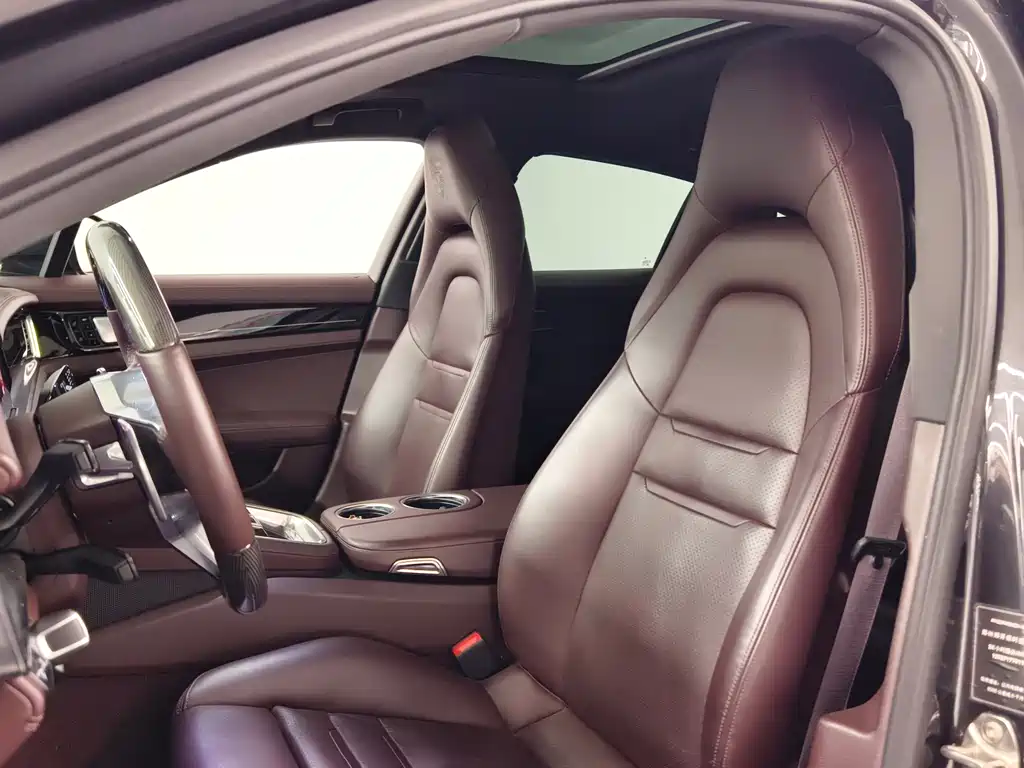 Porsche Panamera — миниатюра 9