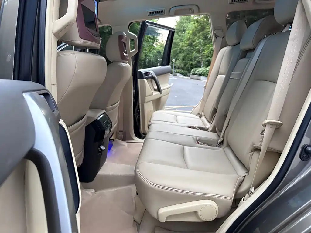 Toyota Prado (Import) — миниатюра 11