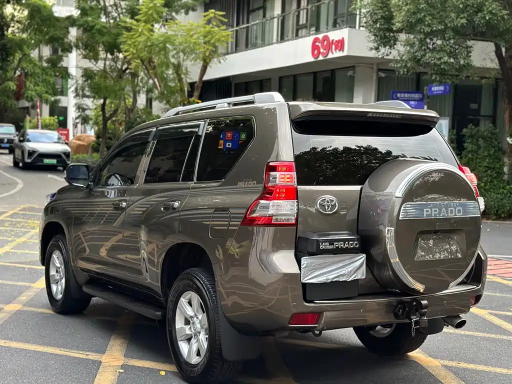 Toyota Prado (Import) — миниатюра 4