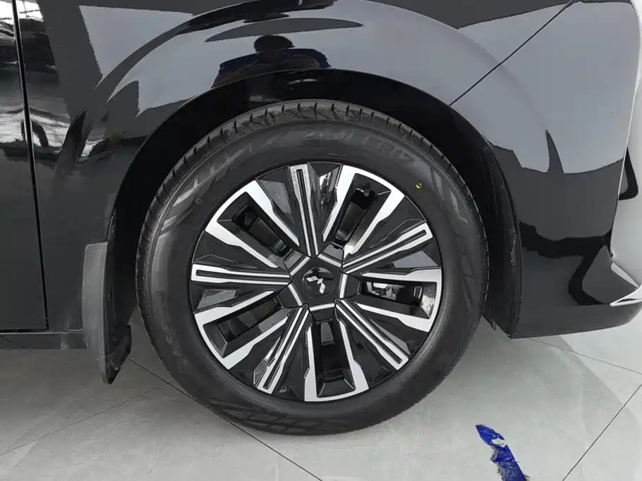 Wuling Xingguang 730 New Energy — миниатюра 6