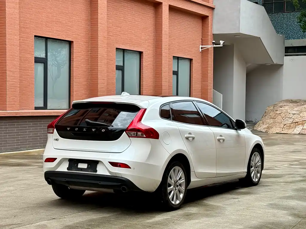 Volvo V40 2015 1.6T