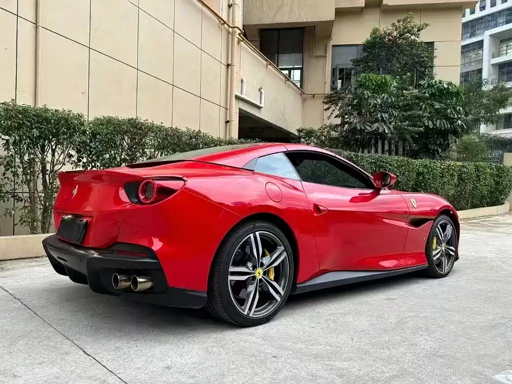 Ferrari Portofino — миниатюра 3