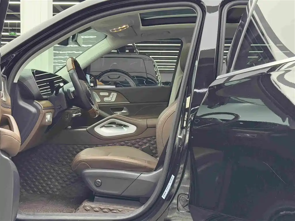 Mercedes-Benz GLE New Energy — миниатюра 8