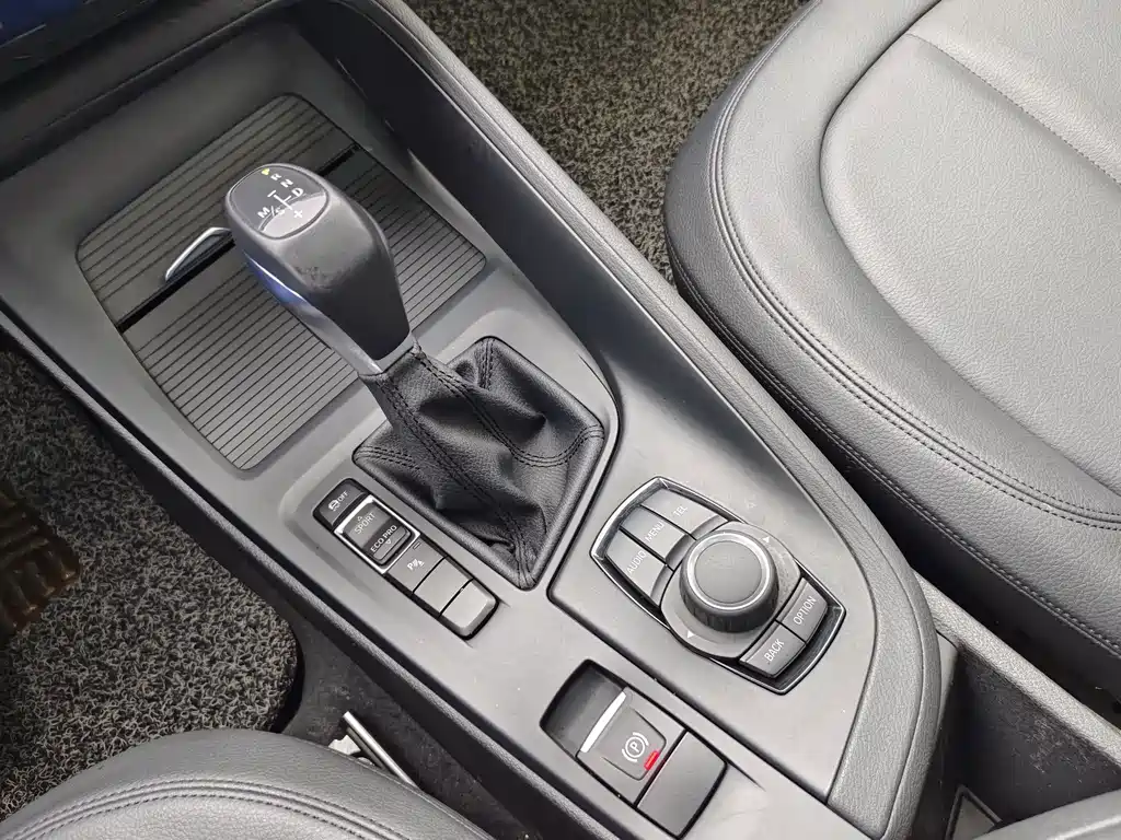 BMW X1 — миниатюра 12