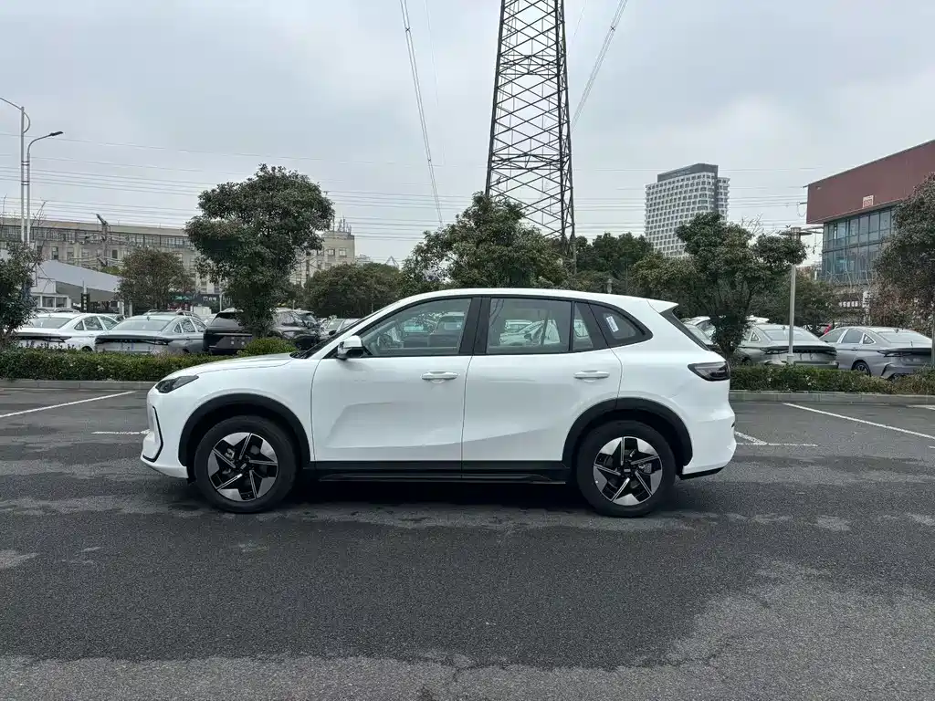 GEELY GALAXY GALAXY E5