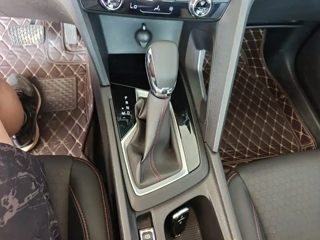 Chevrolet Volando — миниатюра 14