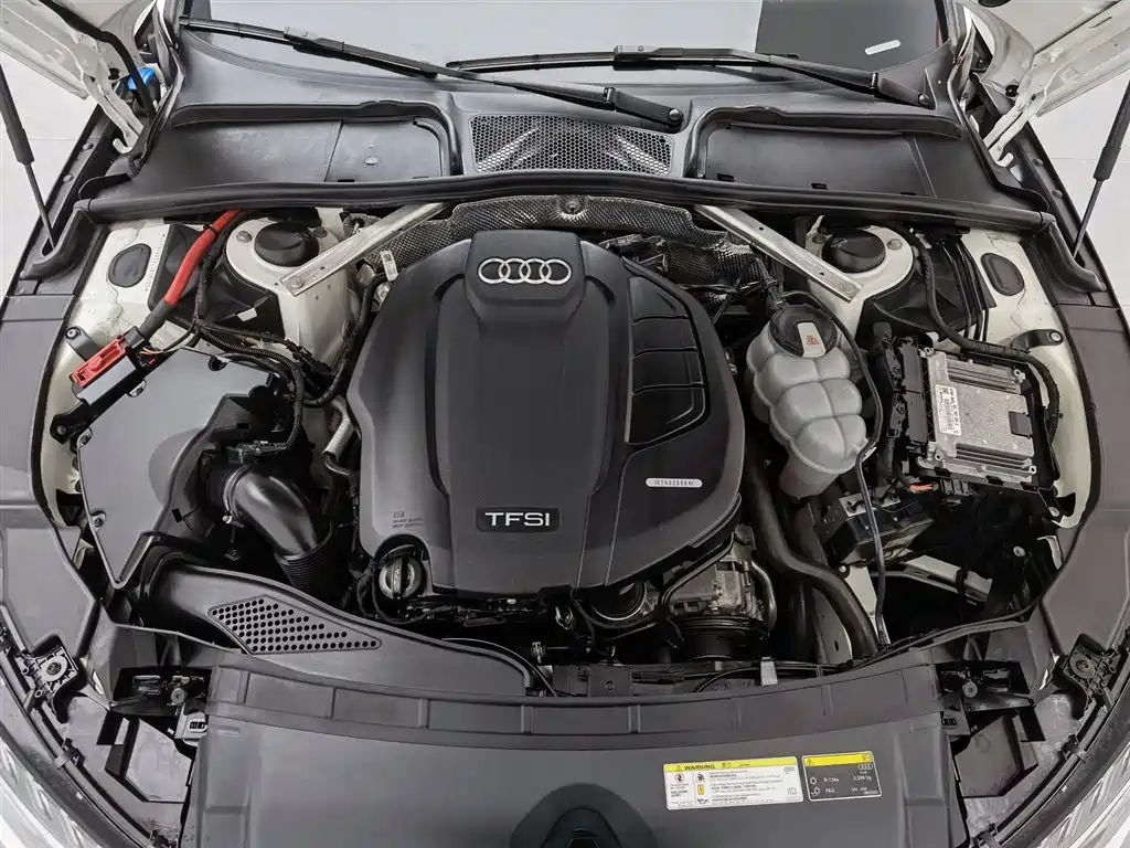 Audi A4L 2020 40 TFSI Luxury