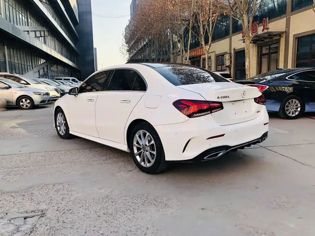 MERCEDES-BENZ A CLASS