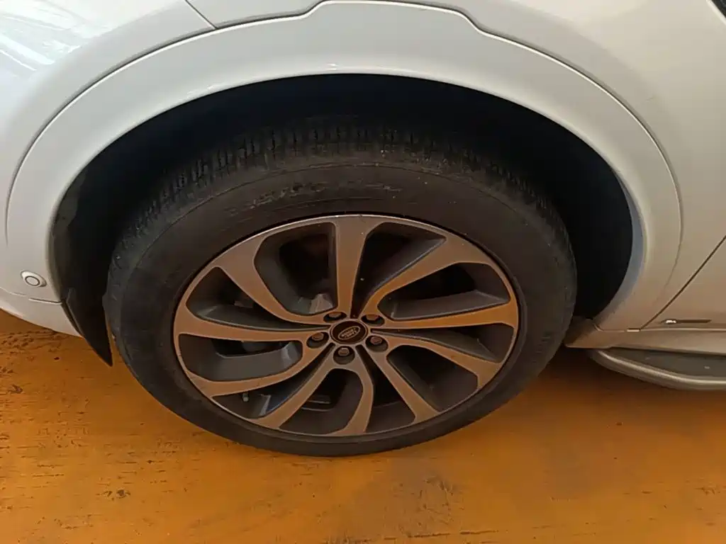 Land Rover Discovery Sport Hybrid — миниатюра 23