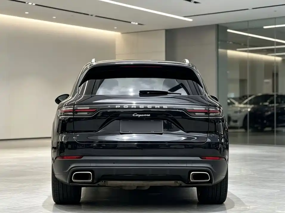 Porsche Cayenne — миниатюра 9