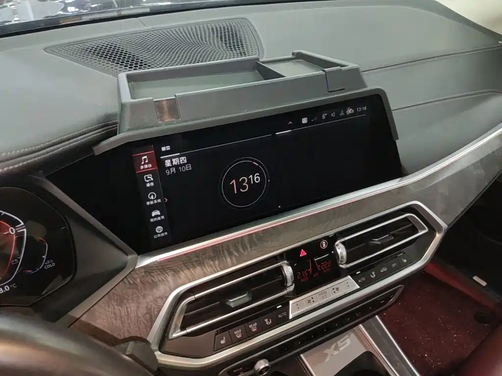 BMW X5 — миниатюра 13