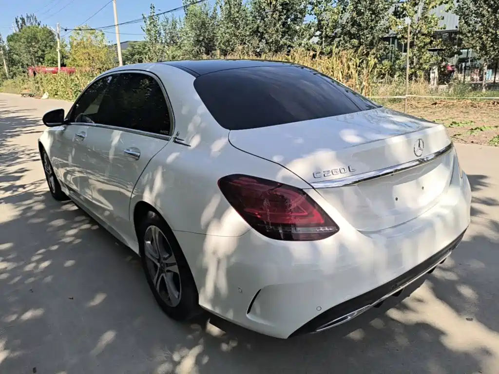Mercedes-Benz C-Class — миниатюра 5