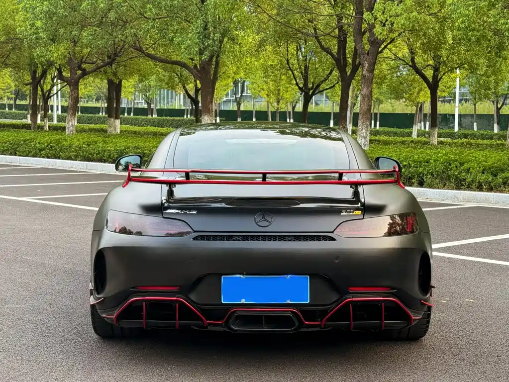MERCEDES-BENZ AMG GT