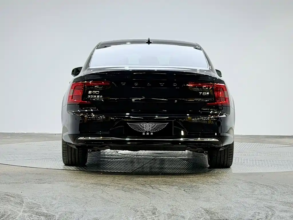 Volvo S90 PHEV — миниатюра 4