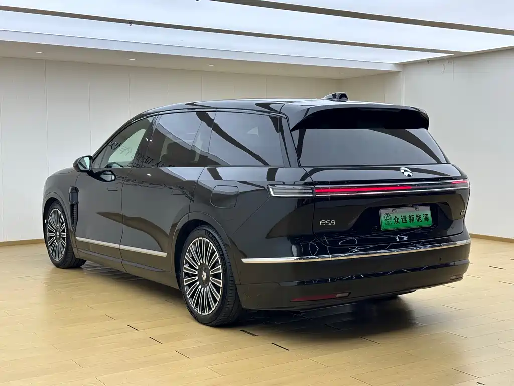NIO ES8 — миниатюра 23