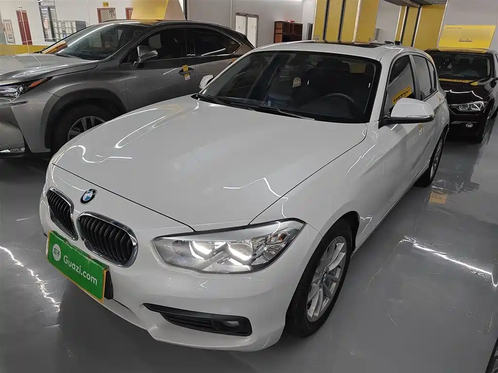 BMW 1 Series (Import) 2019