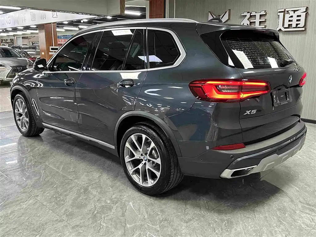 BMW X5 2020 xDrive30i M Sport