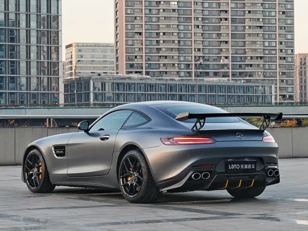 MERCEDES-BENZ AMG GT